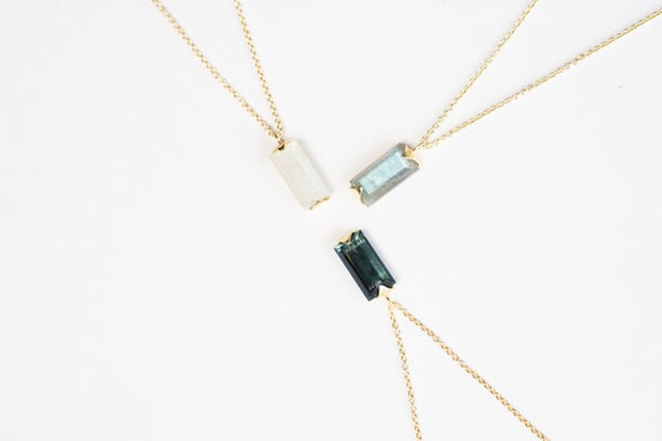 Vera Pendant Necklace